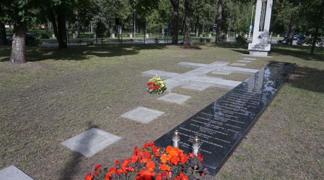20200915_titulinis03_d